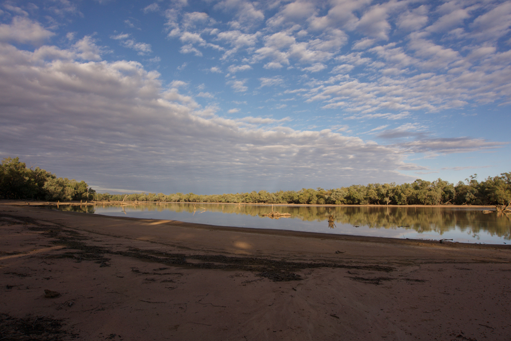 Lake_at_Myninya1