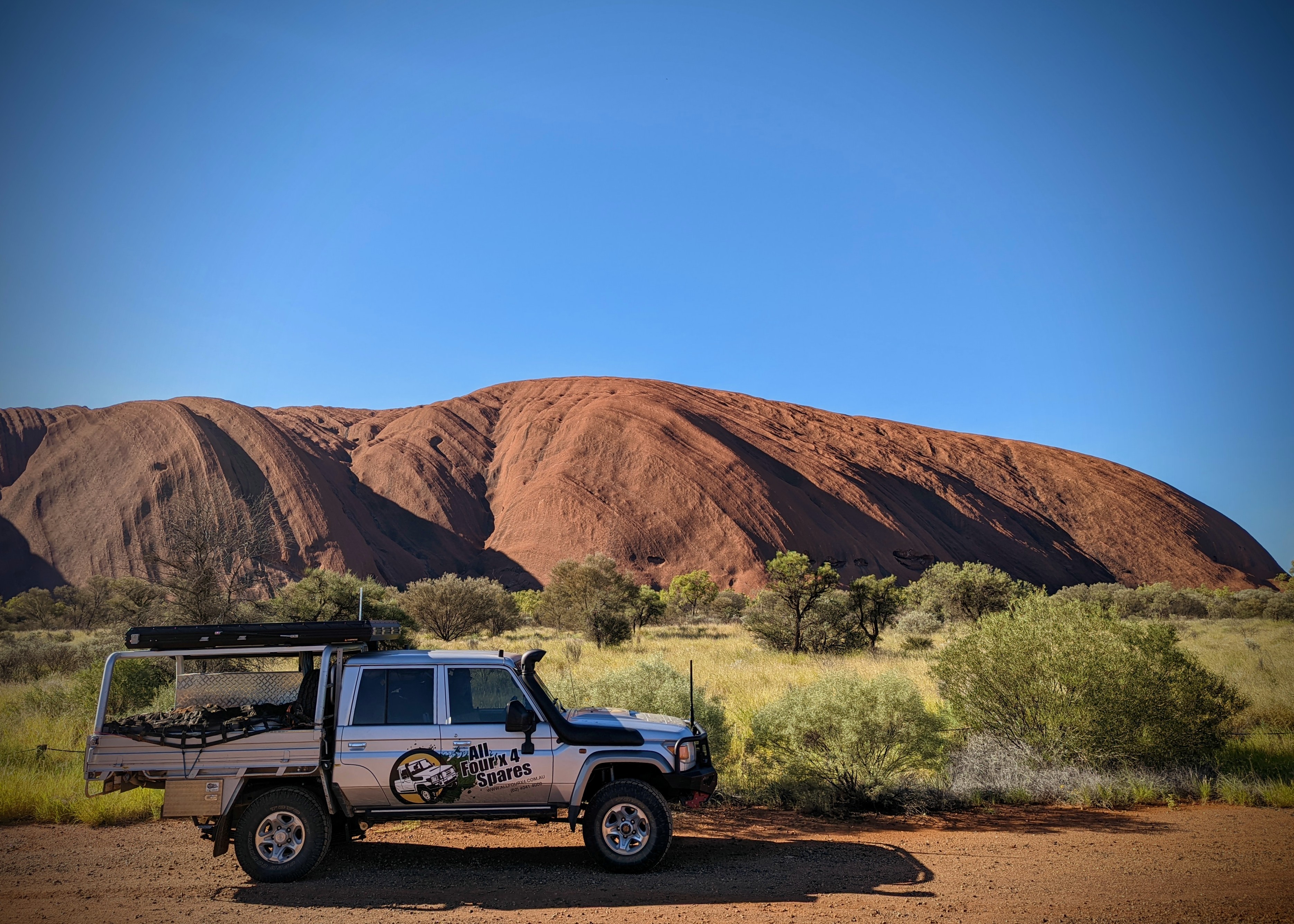 Admiring_part_of_the_Uluru_Rock Admiring_part_of_the_Uluru_Rock